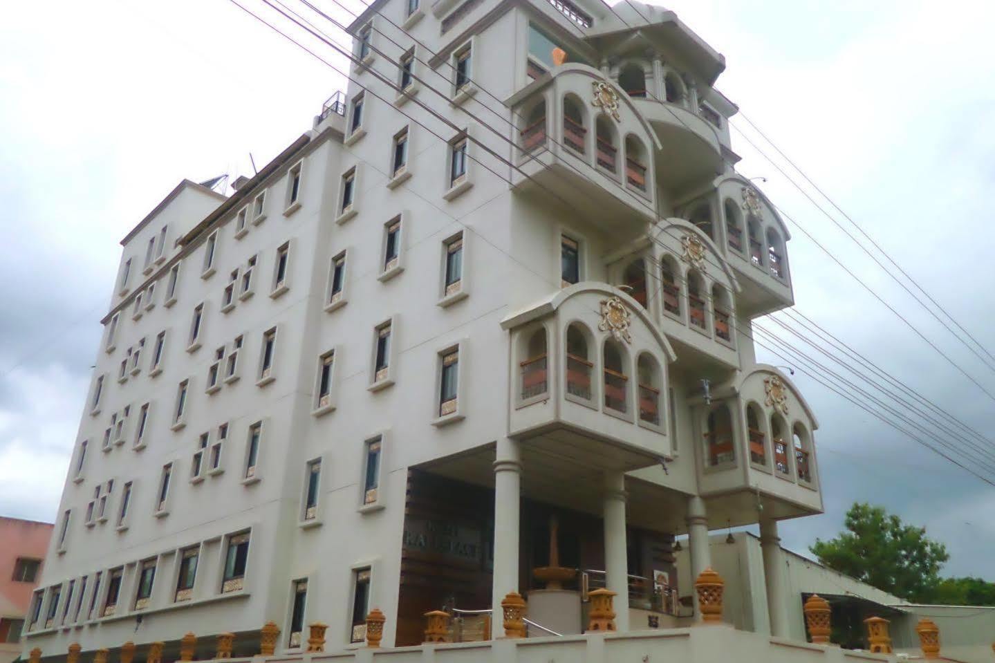 Hotel Raj Palace Ahmednagar Extérieur photo