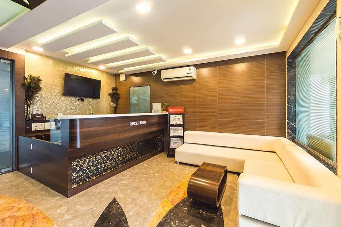Hotel Raj Palace Ahmednagar Extérieur photo